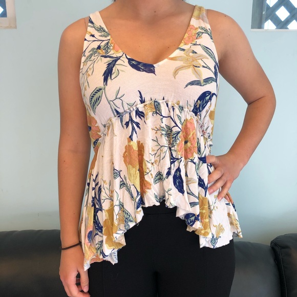 Kimchi Blue Tops - Kimchi Blue Sleeveless Floral Top